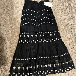 NWT Saloni lace midi skirt size US 4 UK 38 beautiful never worn